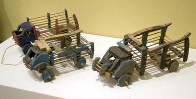 海外の子どもが作ったおもちゃ08