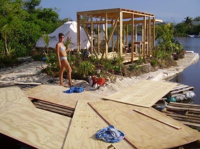 ペットボトルの島08