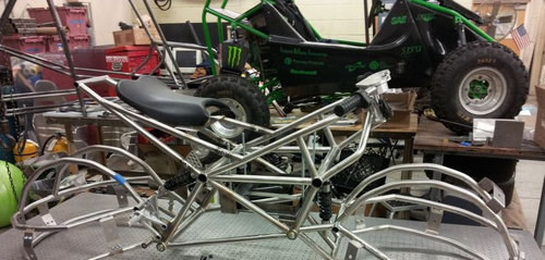 グループプロジェクトのバイク03