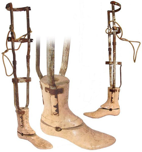 昔の義手・義足10