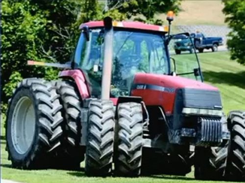 パトカーをトラクターで踏み潰す00