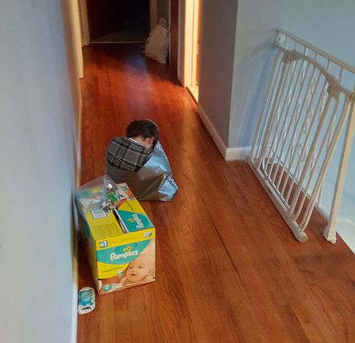 子供とかくれんぼ17