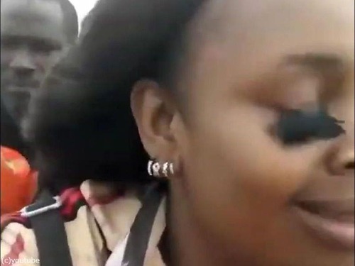 強風のときの長いまつげ01