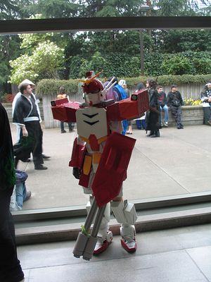 こんなのガンダムじゃないっ 外国人たちの無理やりなガンダム コスプレいろいろ らばq