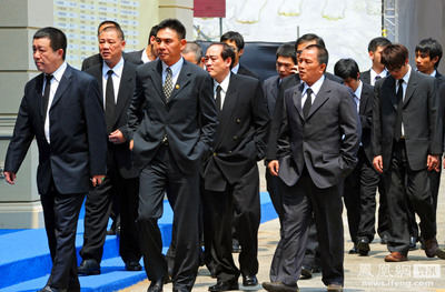 台湾マフィアの葬儀03