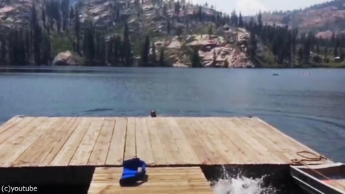 海に飛び込まない少女07