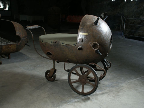 ソ連時代の「機雷」をインテリアに改造11