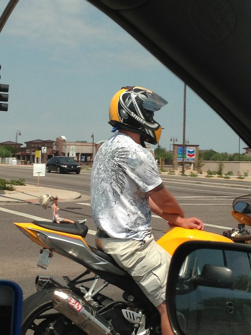 14突っ込みどころがある写真