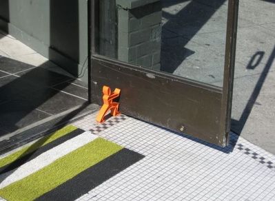 ドアストッパー01