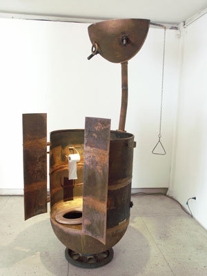 ソ連時代の「機雷」をインテリアに改造08