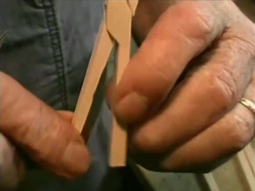 1本の木材からペンチ01