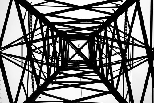 鉄塔を真下から04