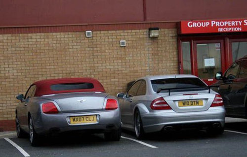 サッカーのスーパースターたちの車06