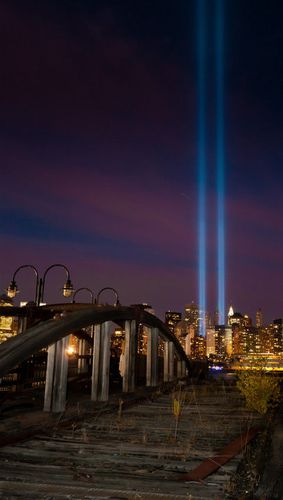 ����θ���Tribute in Light��04