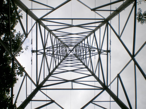 鉄塔を真下から05