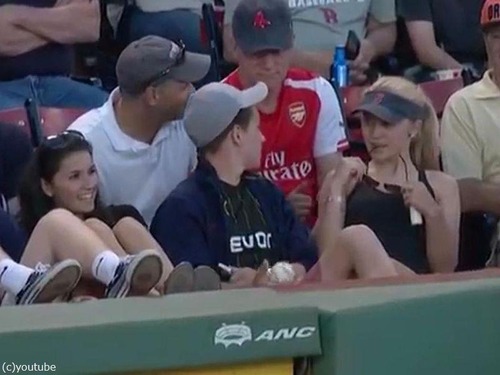 球場でボールをもらった男性の粋な行動03