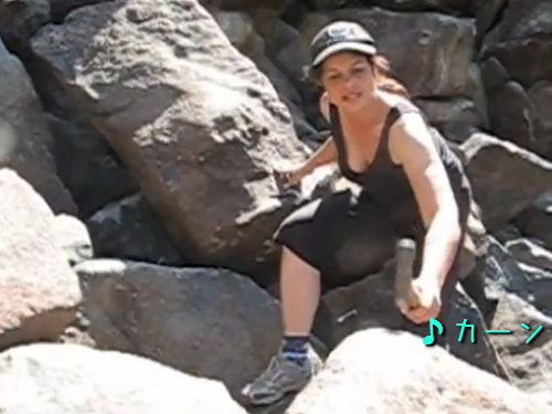 鐘の音が鳴る岩