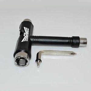 スケートボード用の駐輪場02