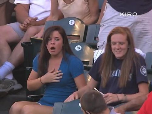 イチローに触れた女性客04