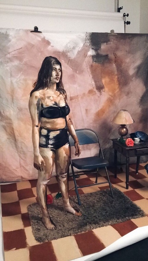 フランス女性のアート01