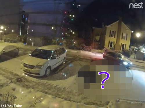 雪の駐車場で偶然できたもの00