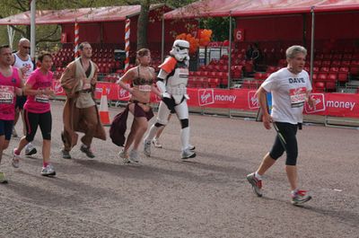 ロンドンマラソン・コスプレ18