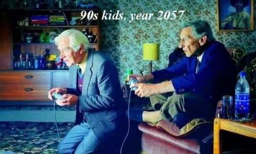 90年代の子供が老人になると01