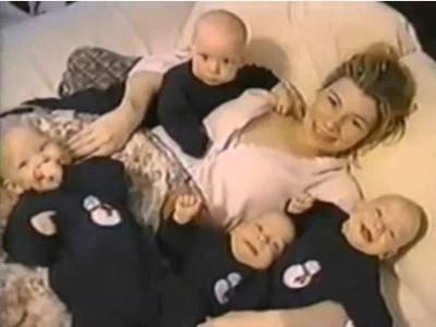 あの笑う4つ子が10歳に00