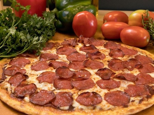 ピザのペパロニを切りたくない