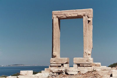 800px-Naxos_Gate