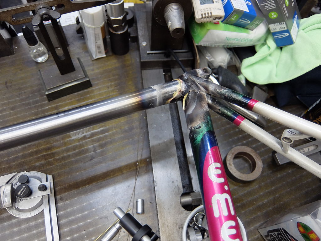 自転車 フレーム 修理