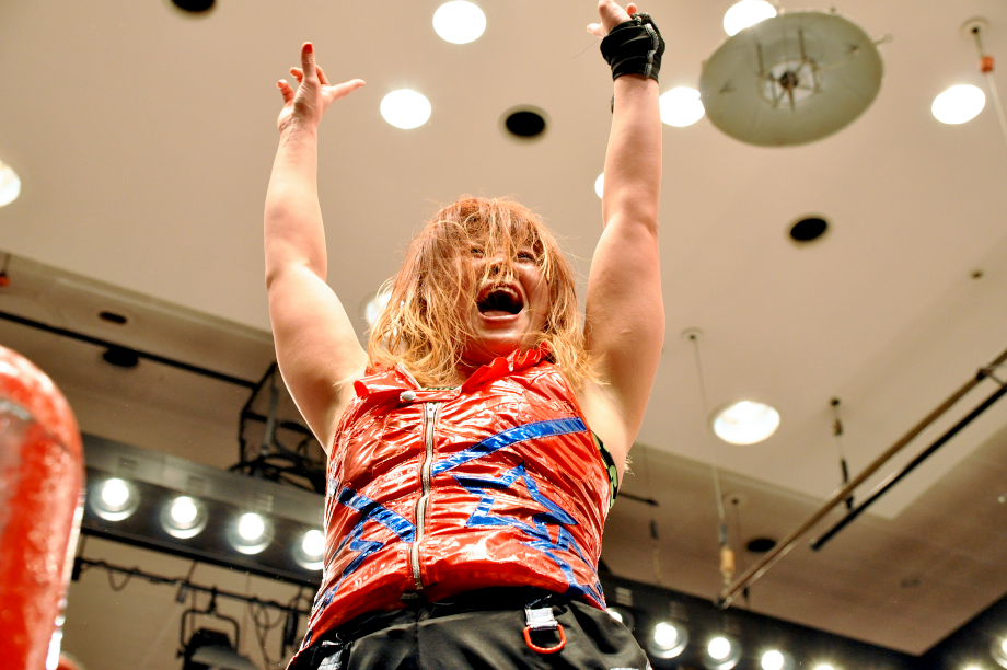 高橋奈苗が里村明衣子との死闘を制す！BY砲も防衛！STARDOM THE