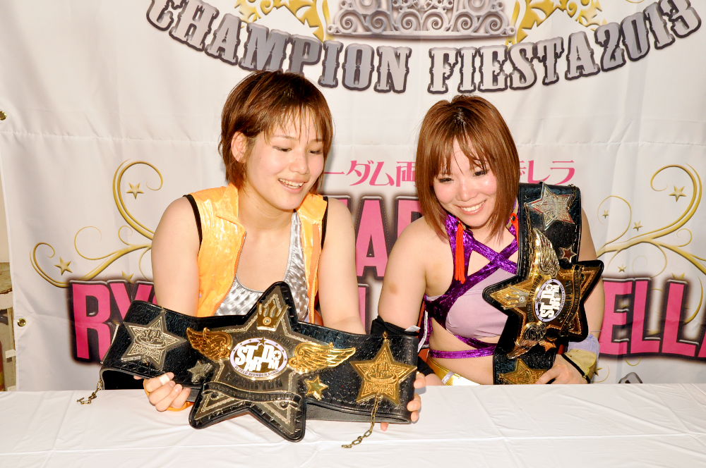 STARDOM 愛川ゆず季 引退日付入り 直筆サイン色紙 Amazon.co.jp: 女子プロ野球中川ゆま選手直筆サイン色紙