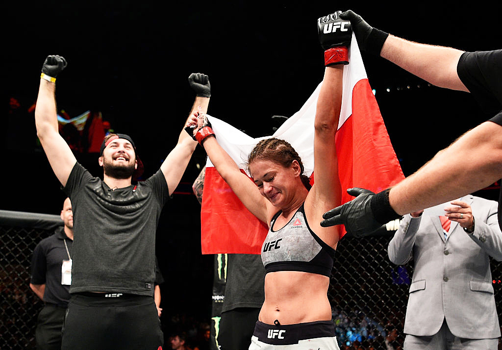 カロリーナ コバケビッチが判定勝ち 試合結果 カロリーナ コバケビッチvsジョディー エスキバル 10 22 Ufc Fight Night 118 ポーランド グダニスク Ergo Arena Lady Go