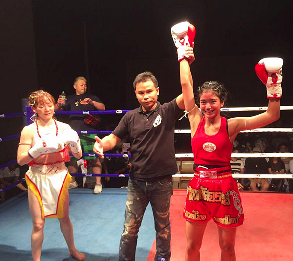 ドゥワンダーウノーイ ンガオプラチャンが勝利 試合結果 ドゥワンダーウノーイvs田中 暴君 藍 ンガオプラチャンvs佐藤 魔王 応紀 4 23 Lequio Battle Nago 1 Lady Go