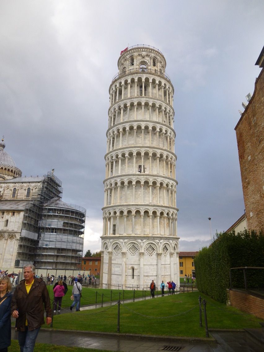 ピサの斜塔 ラ グラッセ山王橋のスタッフブログ