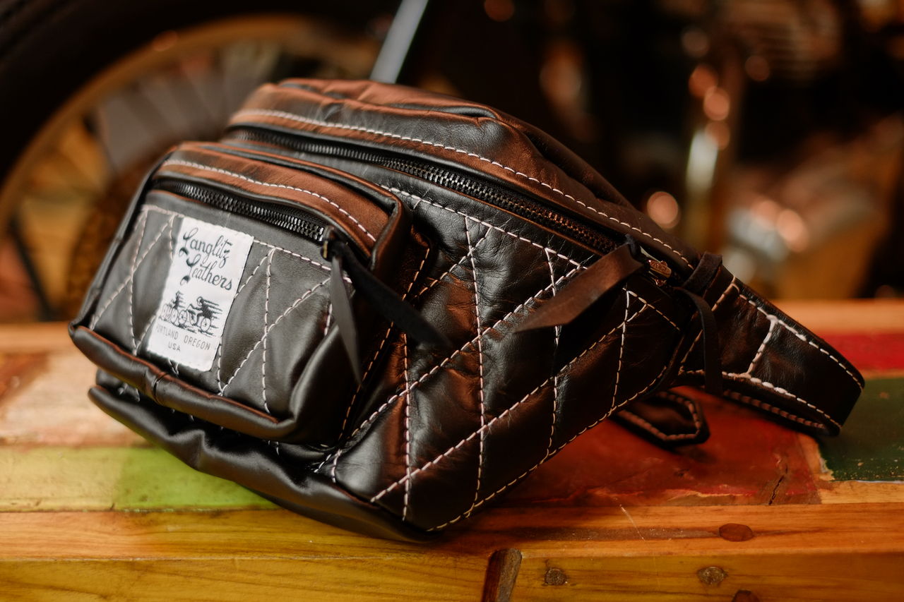 Langlitz Leathers ブラックドラムバッグ Langlitz Leathers ブラックドラムバッグ Langlitz Leathers