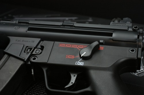 MP5KA4だが・・・