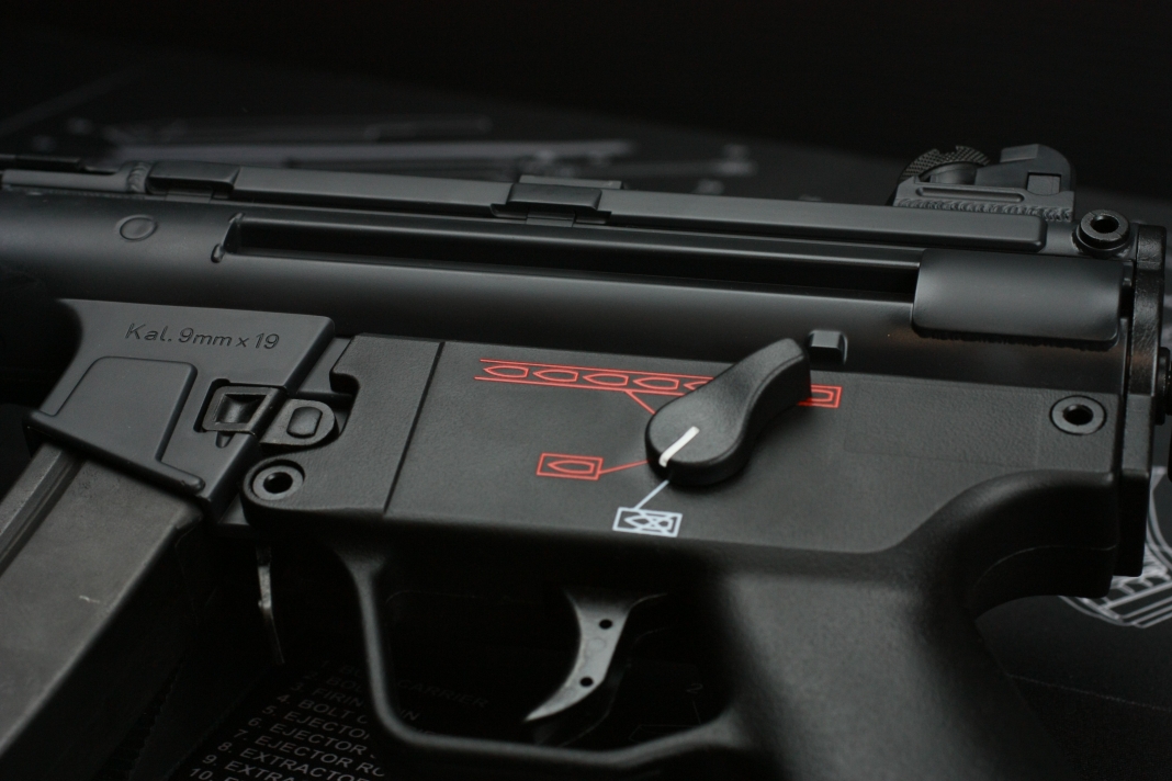 ハイサイクルが気持ち良い！マルゼン GBB MP5K : GUN DOLL エアガンと