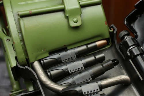 1100発の装弾数で弾幕を張り続ける