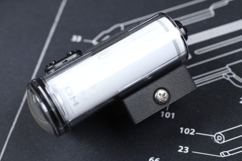 プラスドライバーで