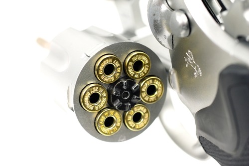 ショットシェルのように複数の弾が入る構造