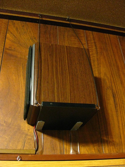 壁掛けスピーカー