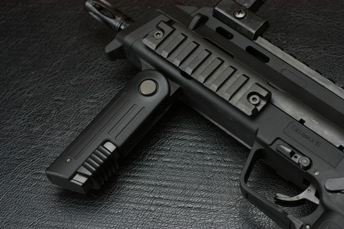 フォアグリップ