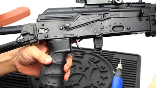 グリップが面一に