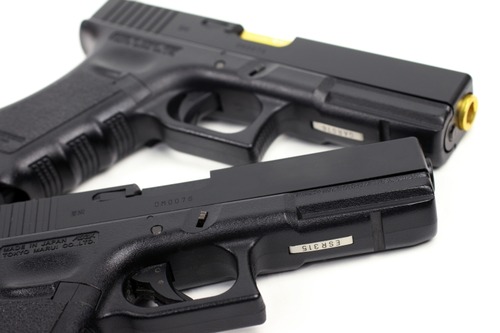 シリアルナンバープレート装着