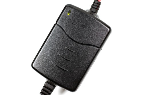 充電が完了すると緑色