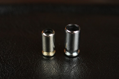 同じ.45ACPのG21と比べてカートが小さい