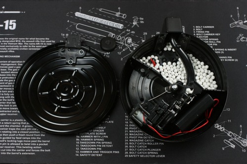 電動ドラムマガジンの中身