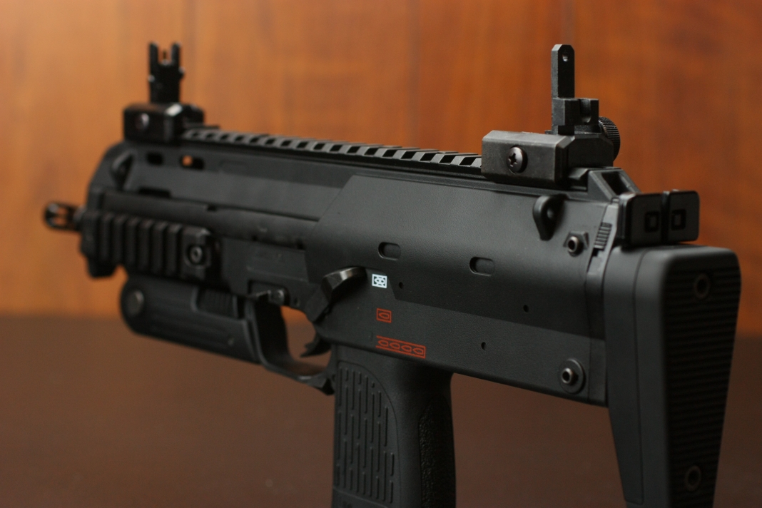 精度・集弾性ヨシ!東京マルイGBB H&K MP7A1レビュー : GUN DOLL 精度・集弾性ヨシ!東京マルイGBB H&K MP7A1レビュー : GUN DOLL